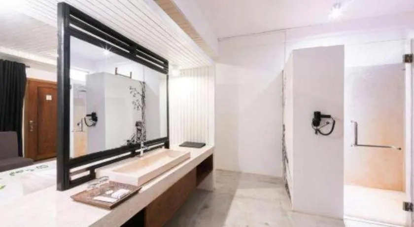 La Residence Blanc D' Angkor