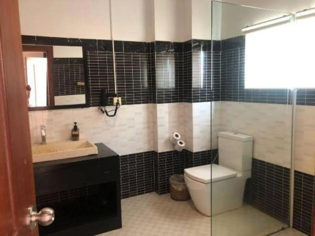 La Residence Blanc D' Angkor