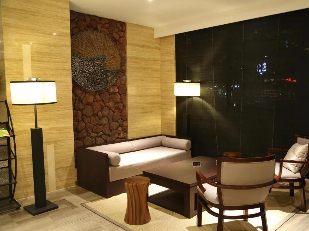 Yiwu Orange Boutique Hotel