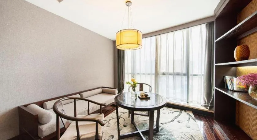 Yiwu Orange Boutique Hotel