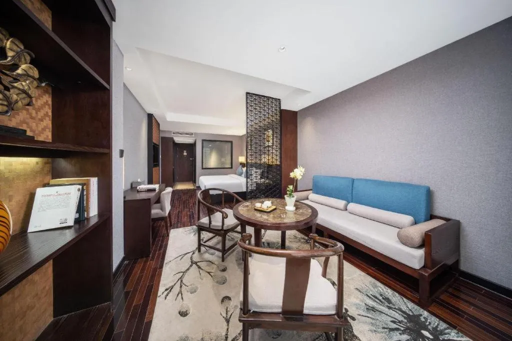 Yiwu Orange Boutique Hotel