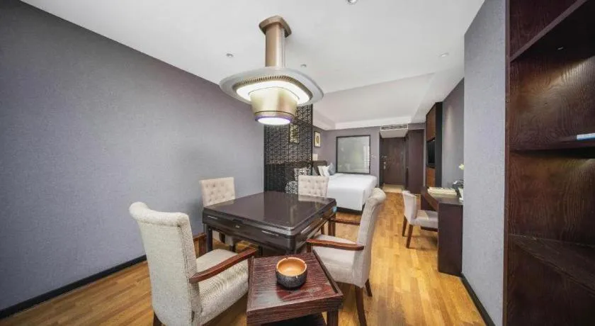 Yiwu Orange Boutique Hotel