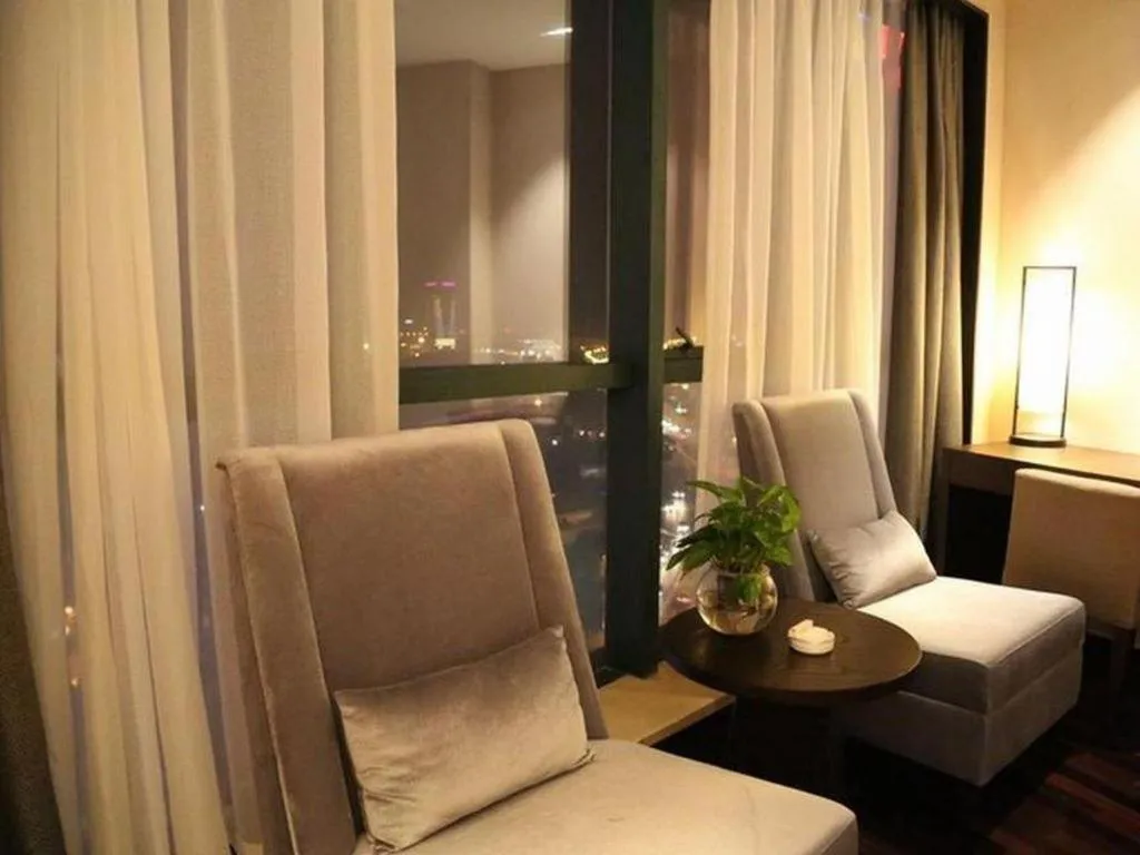 Yiwu Orange Boutique Hotel