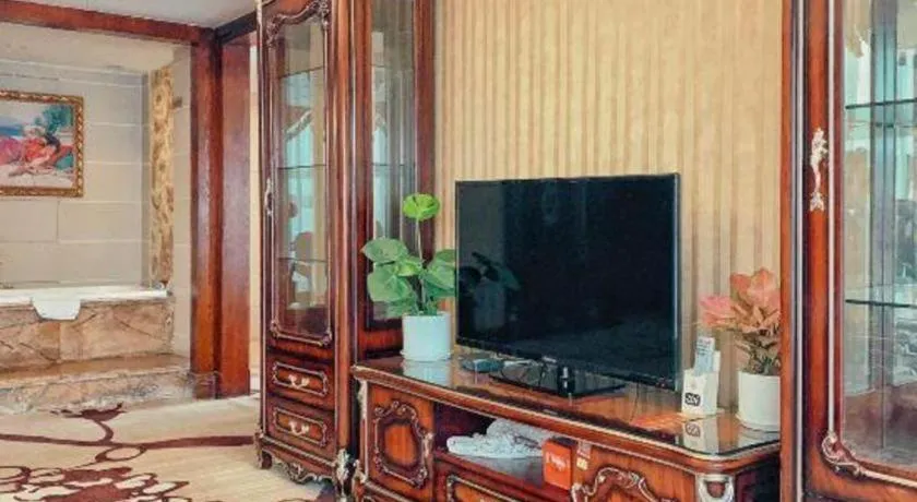 Chengdu French Theme Gold Palace