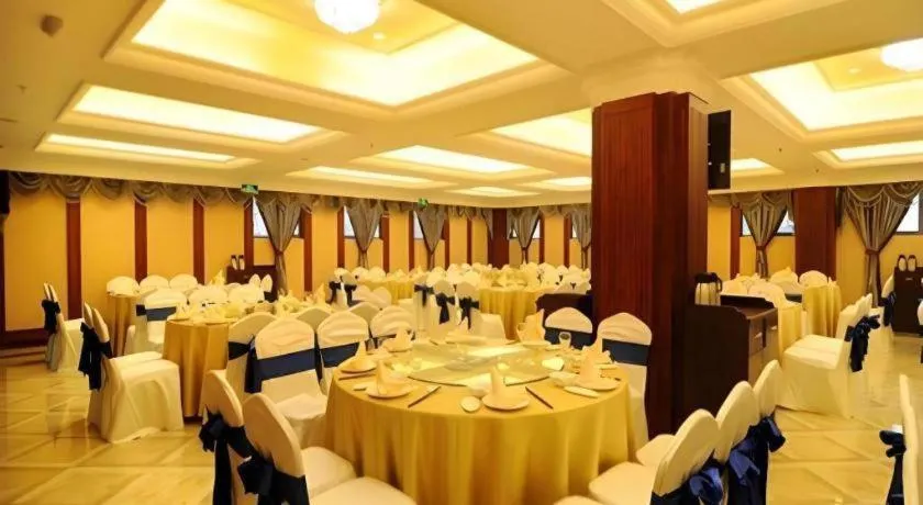 Chengdu French Theme Gold Palace