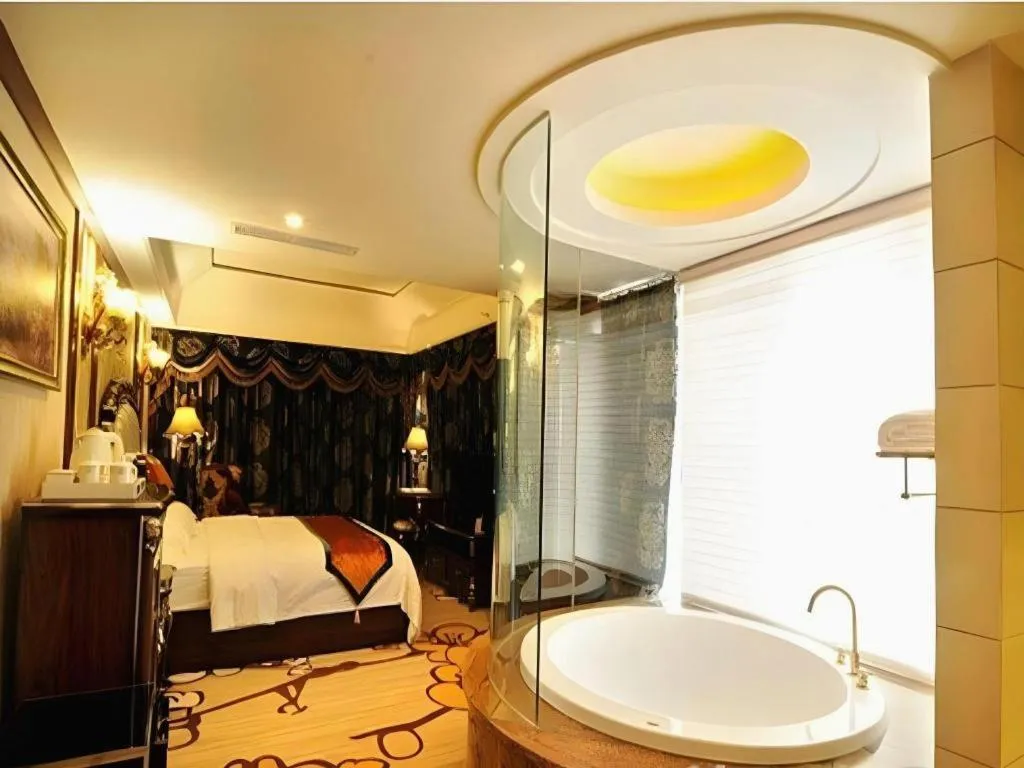 Bed in Chengdu French Theme Gold Palace