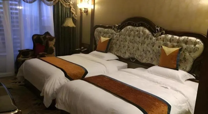 Bed in Chengdu French Theme Gold Palace