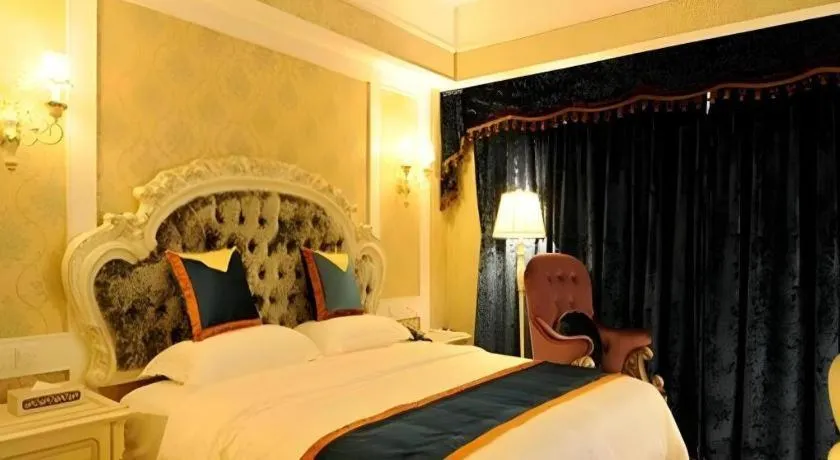 Chengdu French Theme Gold Palace