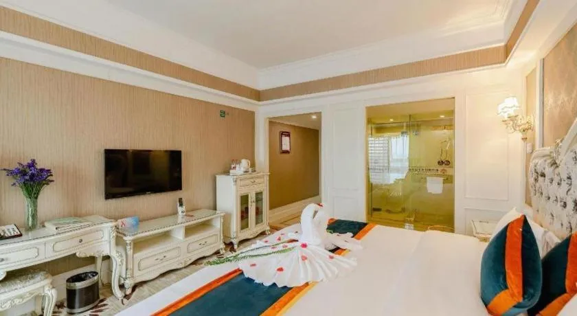 Bed in Chengdu French Theme Gold Palace