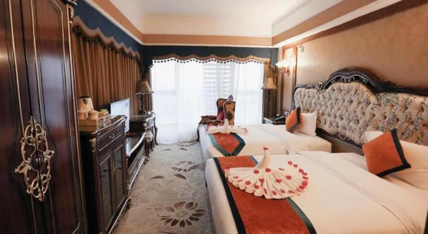 Bed in Chengdu French Theme Gold Palace