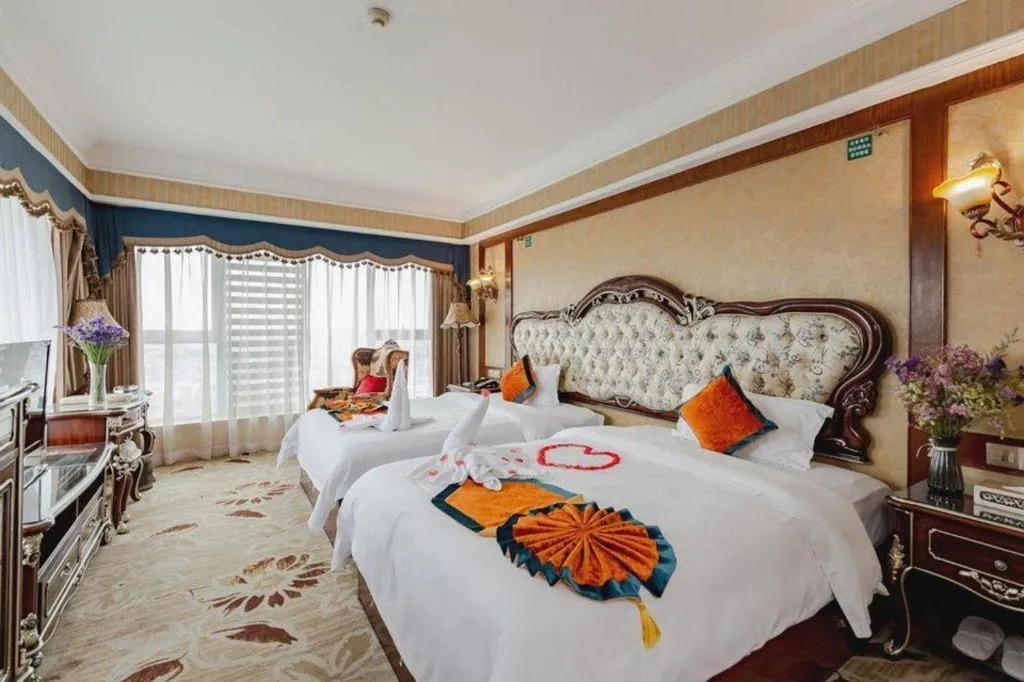 Bed in Chengdu French Theme Gold Palace