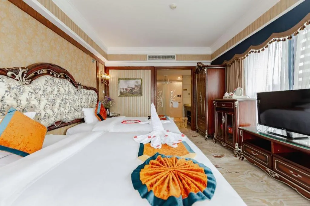 Bed in Chengdu French Theme Gold Palace