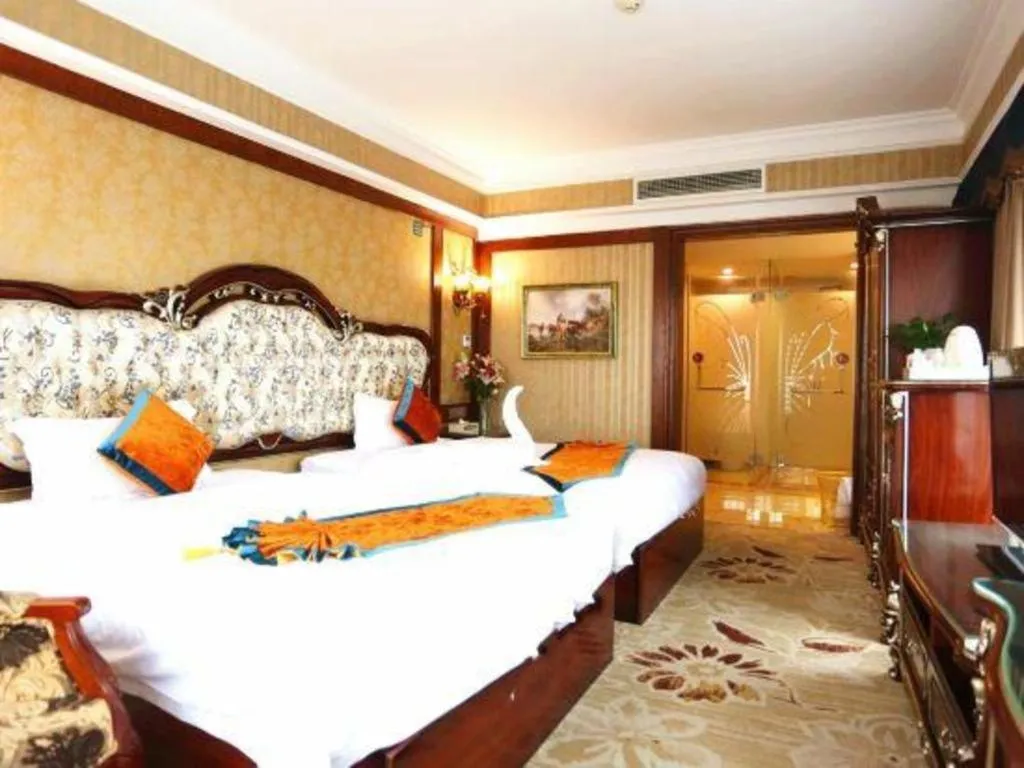 Bed in Chengdu French Theme Gold Palace