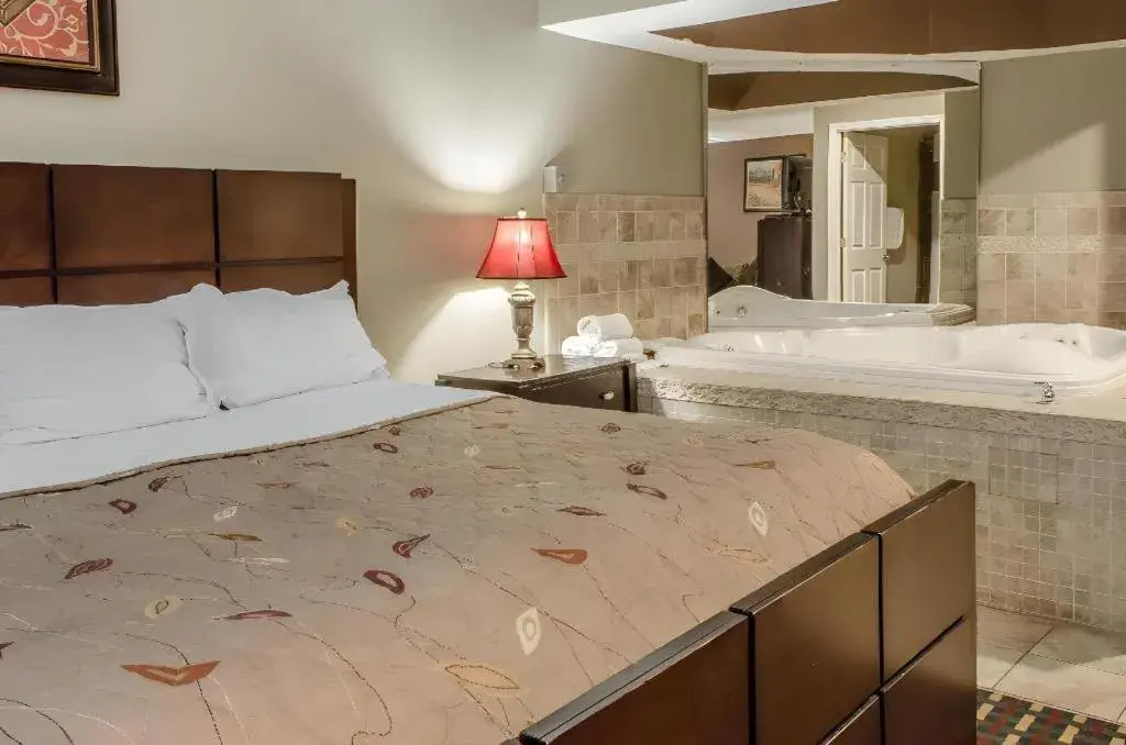 Bed in Rodeway Inn Allentown South Bed in Rodeway Inn Allentown South