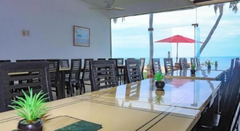 New Tristar Beach Hotel