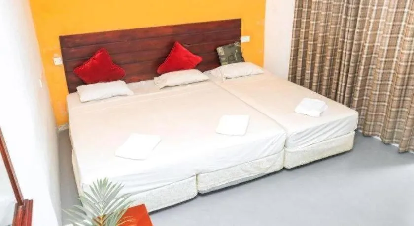 New Tristar Beach Hotel