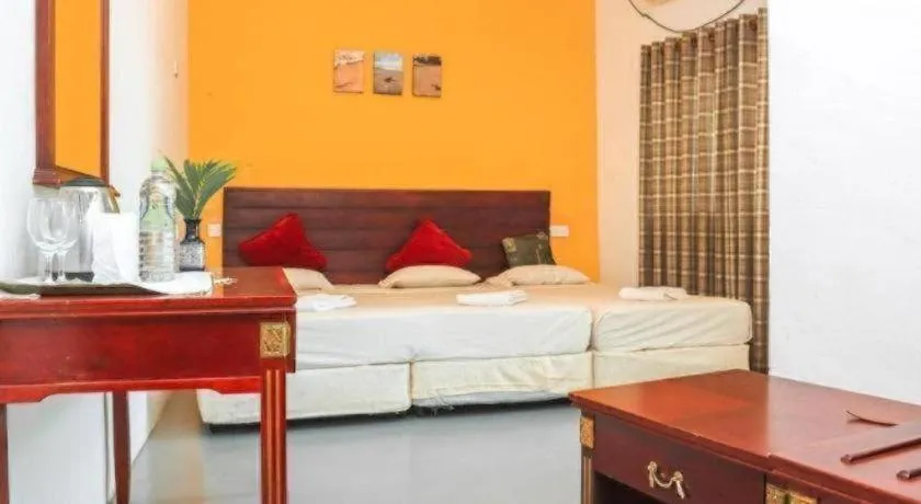 New Tristar Beach Hotel