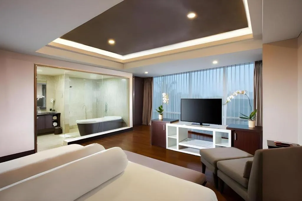 Bed in Indoluxe Hotel Jogjakarta