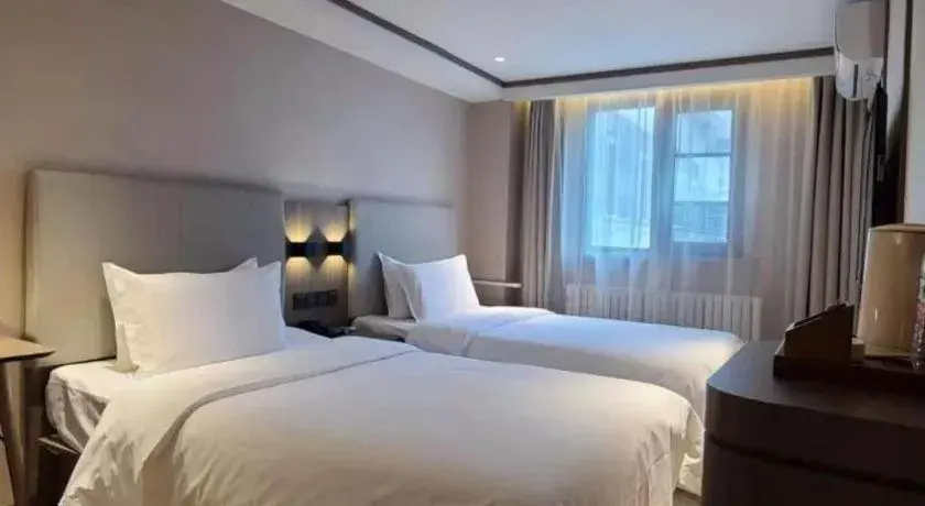 Hanting Hotel Qingdao May Fourth Square Zhiquan Road Metro Station Hanting Hotel Qingdao May Fourth Square Zhiquan Road Metro Station