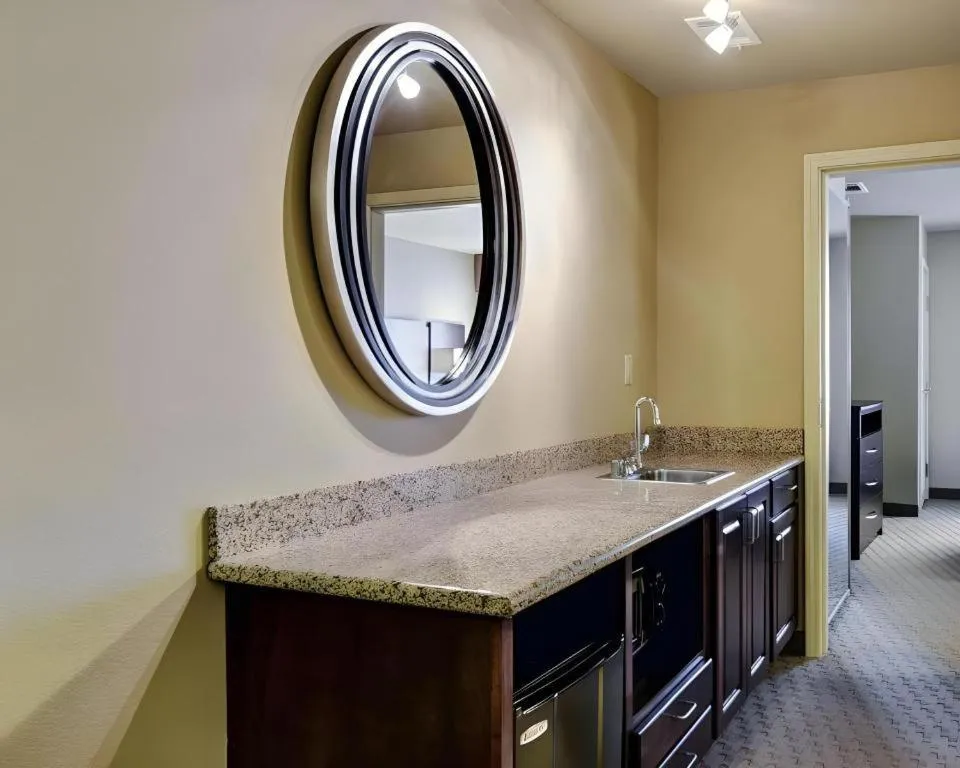 Comfort Suites near Hot Springs Park