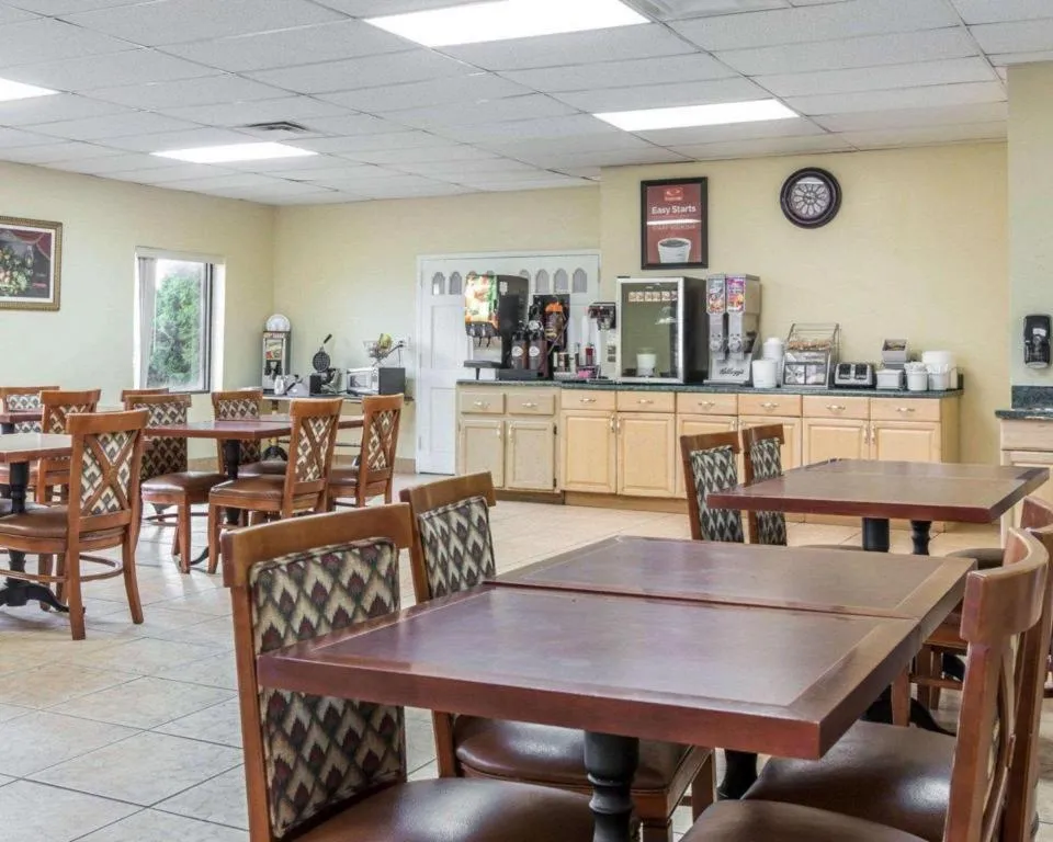Econo Lodge Dalton West
