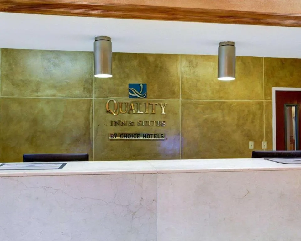 Quality Inn & Suites Austin Airport