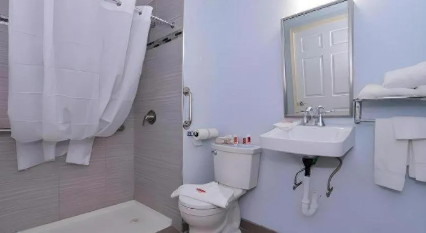 Econo Lodge Rochester I-90 & I-390