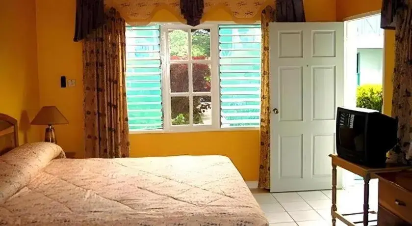 Bed in Gold Nugget Hotel Bed in Gold Nugget Hotel