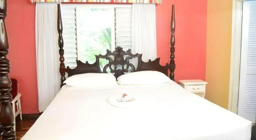 Bed in Gold Nugget Hotel Bed in Gold Nugget Hotel