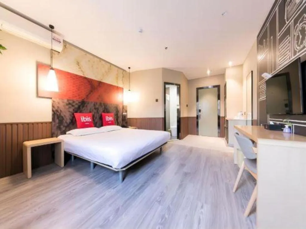 Bed in Ibis Nantong Qingnian