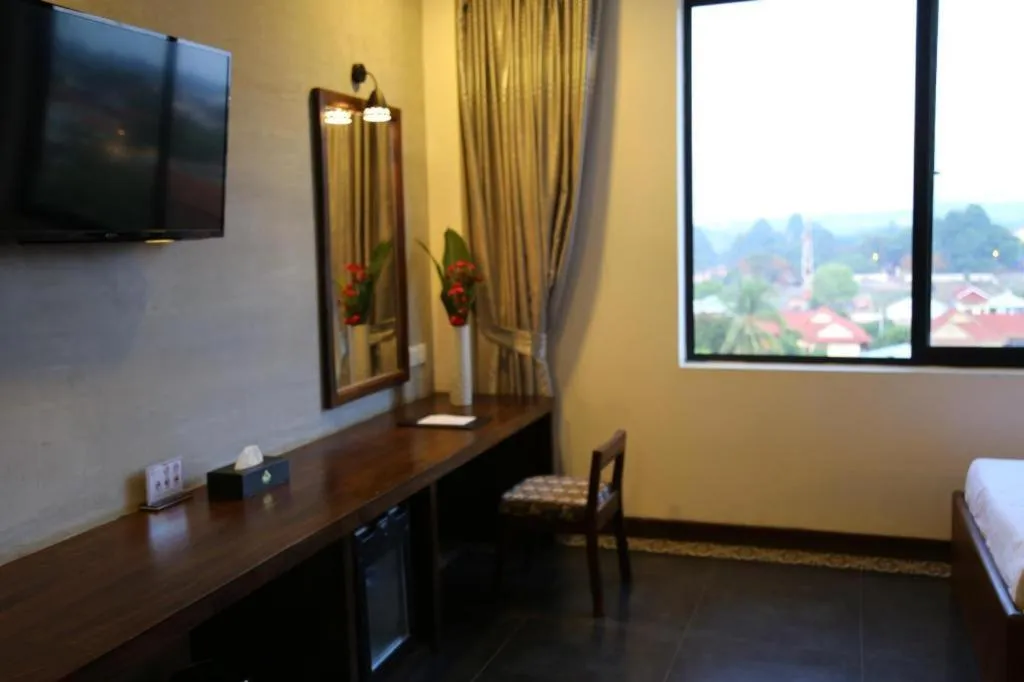 Bed in Yeak Loam Hotel