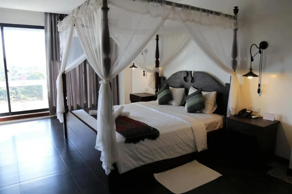 Bed in Yeak Loam Hotel