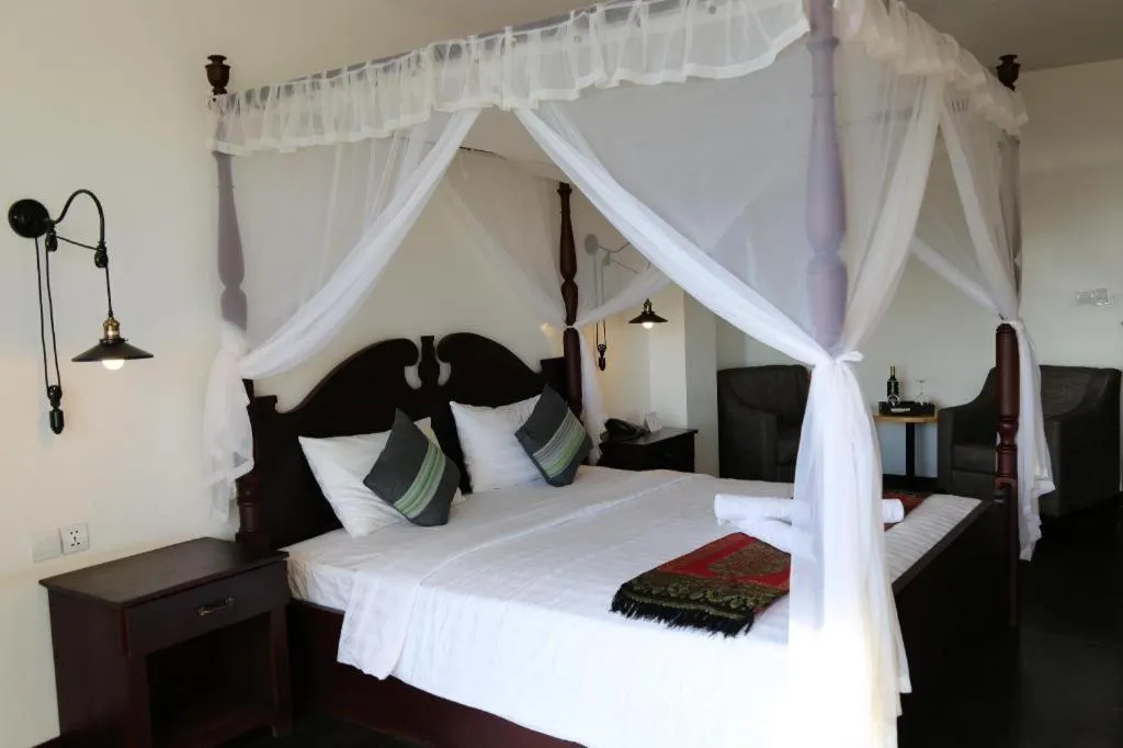 Bed in Yeak Loam Hotel