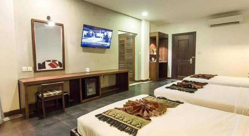 Bed in Yeak Loam Hotel