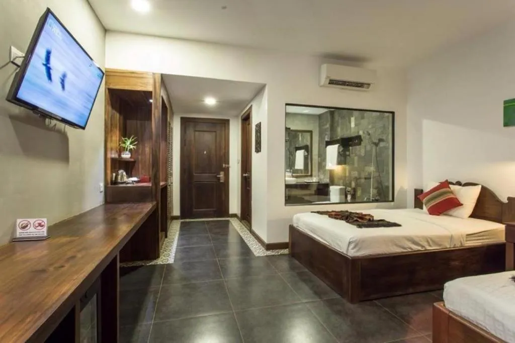 Bed in Yeak Loam Hotel