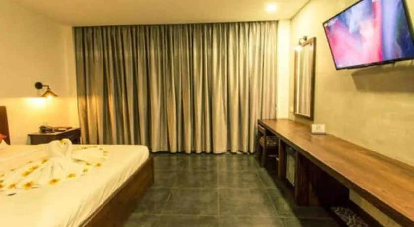 Bed in Yeak Loam Hotel