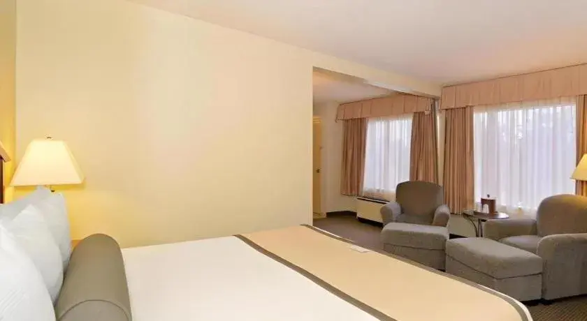 Bed in SureStay Plus by Best Western Lawton Bed in SureStay Plus by Best Western Lawton