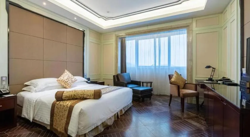 Bed in Jiuhua Jin Jiang International Hotel