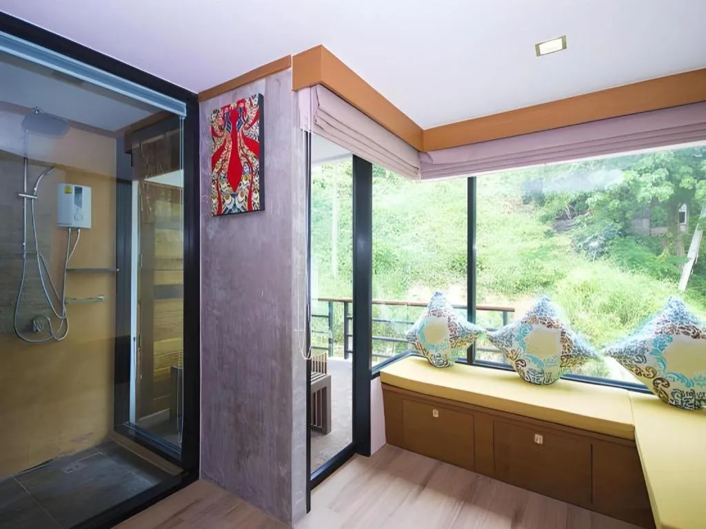 Phi Phi Nice Beach Hotel Hip