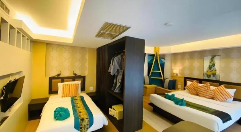 Bed in Phi Phi Nice Beach Hotel Hip