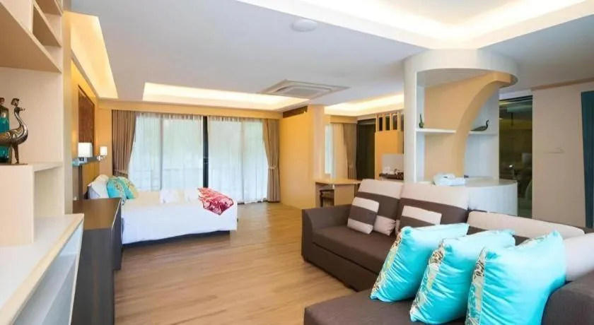 Phi Phi Nice Beach Hotel Hip