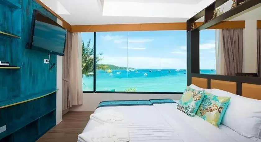 Bed in Phi Phi Nice Beach Hotel Hip Bed in Phi Phi Nice Beach Hotel Hip