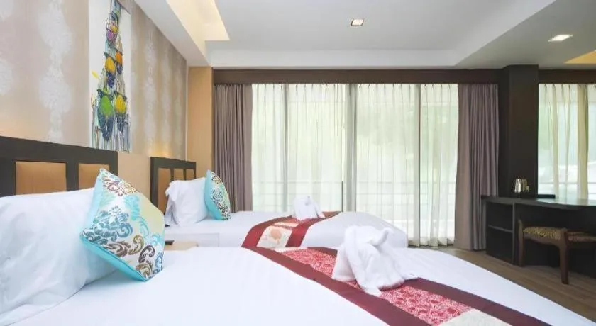 Bed in Phi Phi Nice Beach Hotel Hip