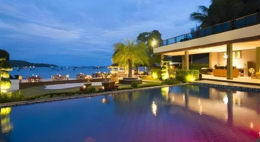 Phi Phi Nice Beach Hotel Hip