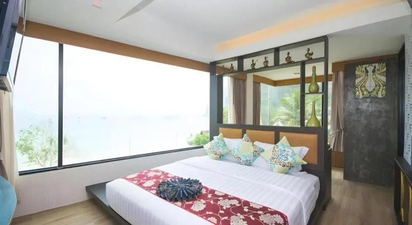 Bed in Phi Phi Nice Beach Hotel Hip