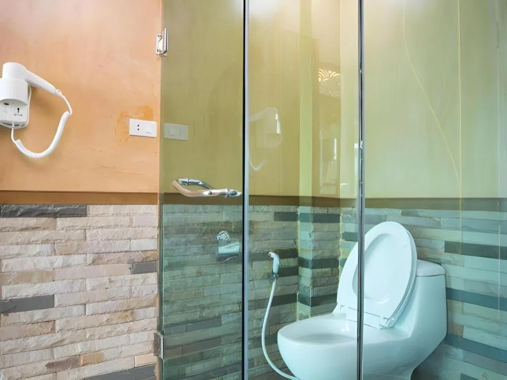 Phi Phi Nice Beach Hotel Hip