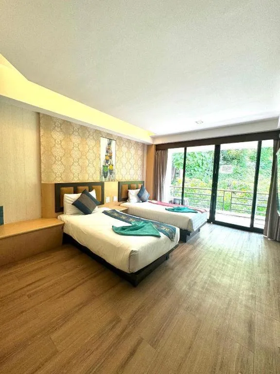 Bed in Phi Phi Nice Beach Hotel Hip