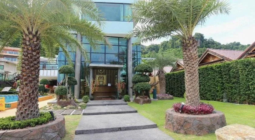 Phi Phi Nice Beach Hotel Hip