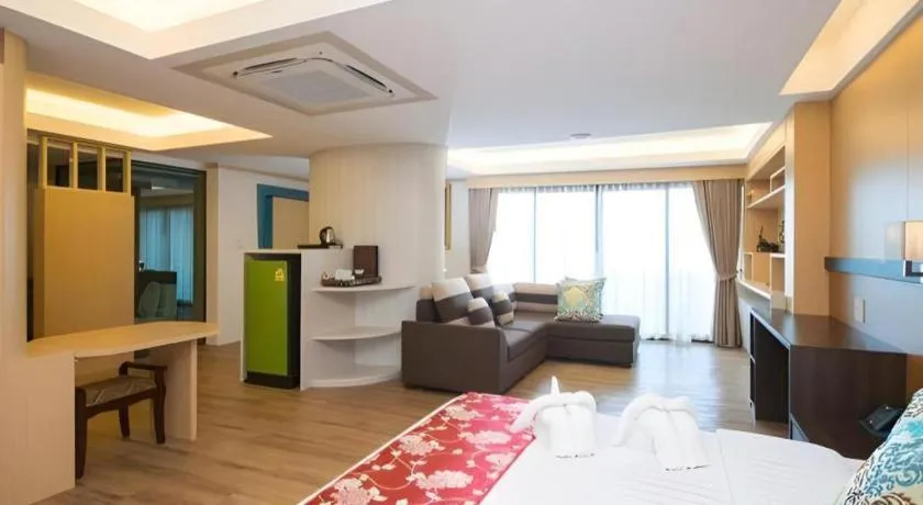 Bed in Phi Phi Nice Beach Hotel Hip