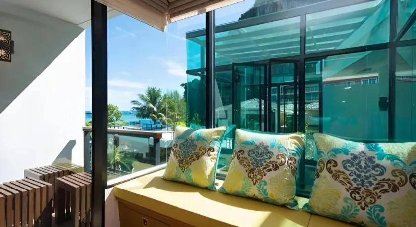 Phi Phi Nice Beach Hotel Hip